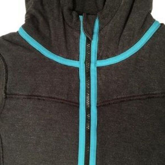 Lululemon fireside hoodie jacket cable knit in coal grey and black - Picture 6 of 14